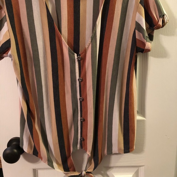 American eagle top - Picture 2 of 2